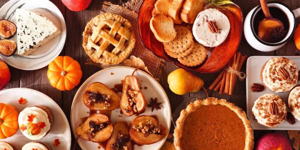 Fall harvest table setup